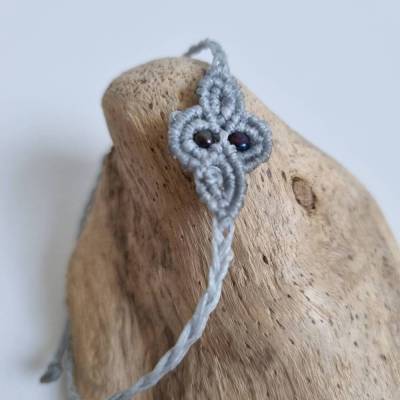 Makrameearmband mit orientalischem Ornament