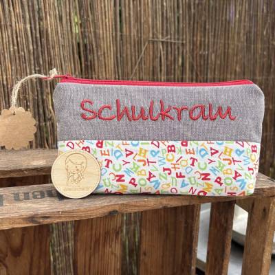 Schulkram Stiftemäppchen rot-bunt ABC – personalisierbare Federmappe für Schule & Uni