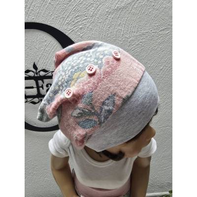 Handgemachte Bio-Kindermütze Mädchen Herbst – Strickmütze Rosa Blumen KU 46–50cm