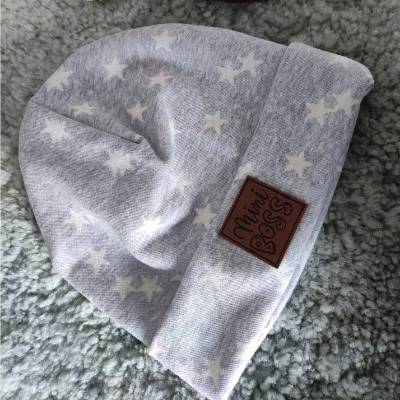 Hipster Beanie aus French Terry Sterne mit Miniboss Label
