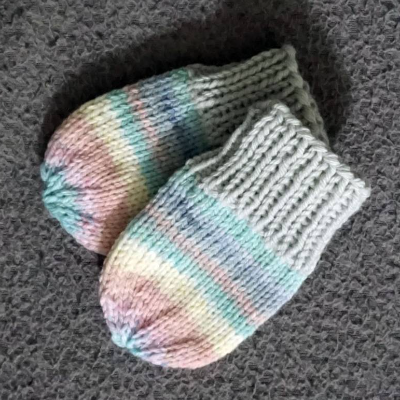 1 Paar gestrickte Babyfäustlinge, Handschuhe, Fäustlinge (0-6 Monate)