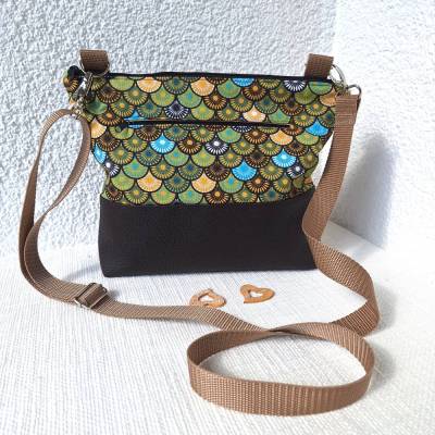 Schultertasche Crossbodytasche grün braun Baumwolle veganes Leder Damen