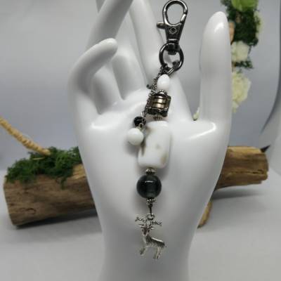 Designer Schlüsselanhänger Gipfelstürmer Unikat Weiß-Grau-Schwarz mit Hirsch & Karabiner