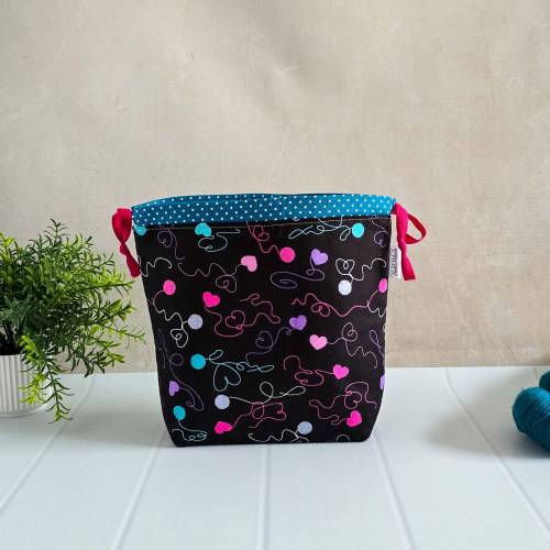 Projekttasche Stricken – Handgenähter Projektbeutel für Socken & Wolle | Knitting Bag