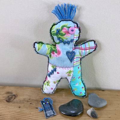 Voodoo Puppe 3 - ein tolles Upcycling Unikat für Halloween oder Gothik Fans