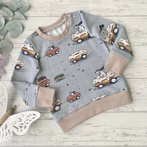 Lustiges Sweatshirt mit Donutautos & Hunden – Wunschgröße, Babyshirt mit Knopfleiste, MakeArt Berlin Design