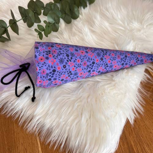Schultüte Blumen lila – Individuell gestaltet & personalisiert | 35cm Rohling