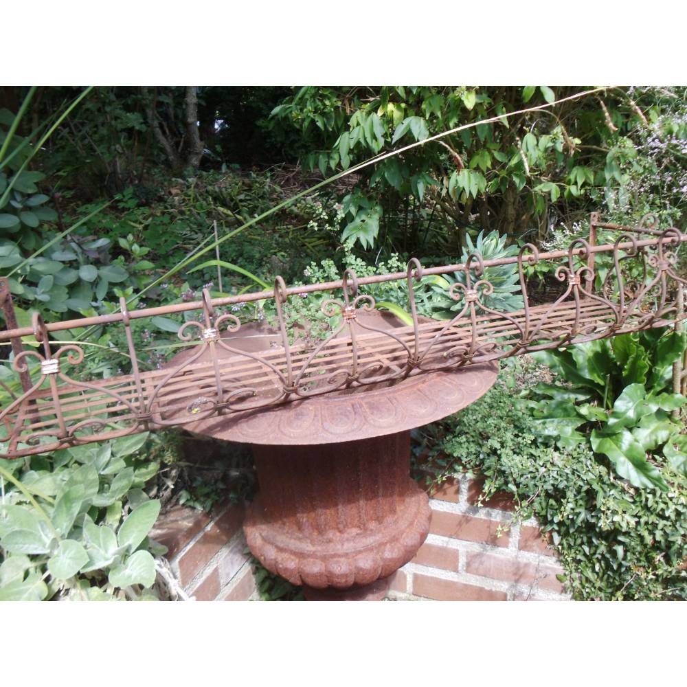 Vintage Blumenkastenhalter Blumenkasten Wandhalter Wandkorb Blumenkorb  Eisen Rost Wandhalterung Gartendeko Landhaus Gart