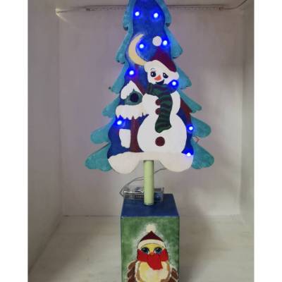 Weihnachtsbaum auf VK Holz