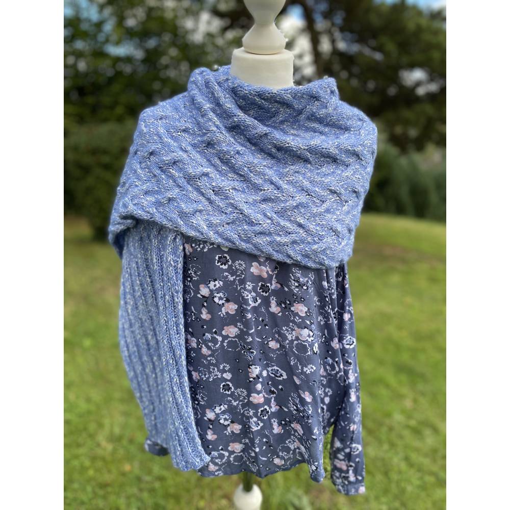 Strickanleitung Lizas Tuch Braid Lines Bild 7