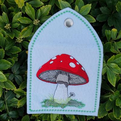 Täschchen bestickt für z.b.Mini Bücher Fliegenpilz