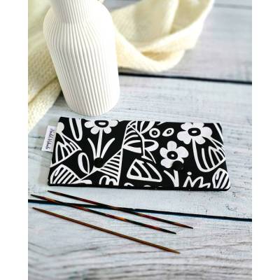 Nadelgarage 15 cm – Scandi Style in Schwarz & Weiß | Aufbewahrung für Nadelspiele