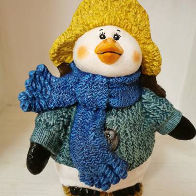 Drolliger Pinguin aus Keramik