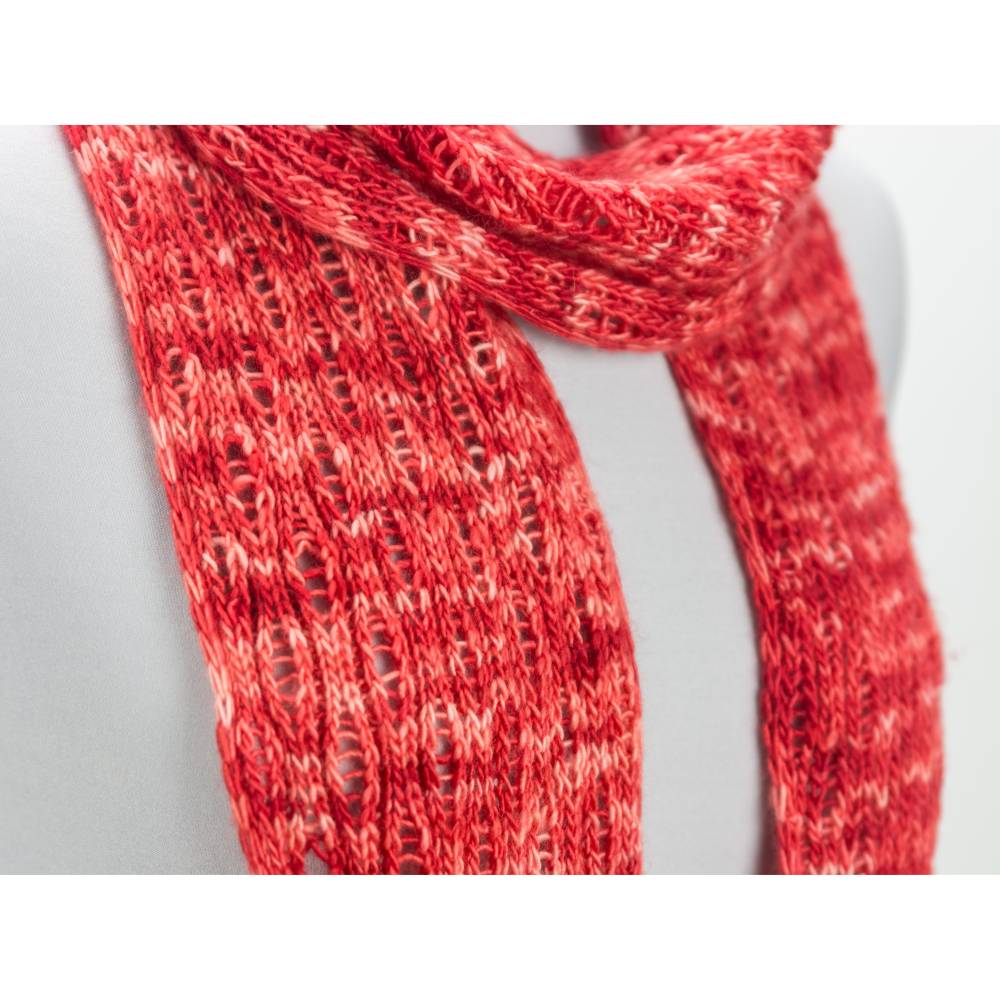 Strickanleitung Happy Hour Mini-Schal mit Fallmaschenmuster Bild 2