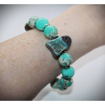 Unikat Perlenarmband mit Jasperperlen, handgefertigter Raku Tonfisch, Silberscheiben & Meeressediment