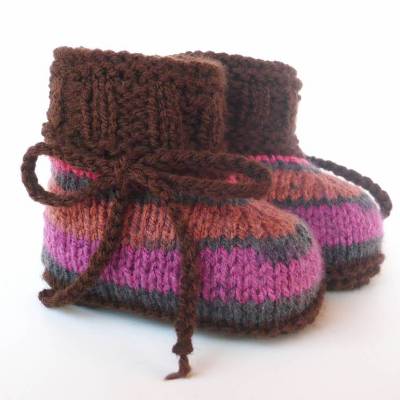 Babyschuhe gestrickt schokobraun meliert, Strickschuhe Baby Handarbeit 3-6 Monate