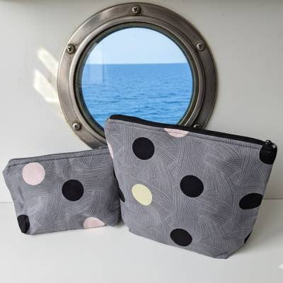 2tlg. Geschenkeset Kosmetiktaschen Grau mit Punkten – Edle Taschen, vielseitig & waschbar