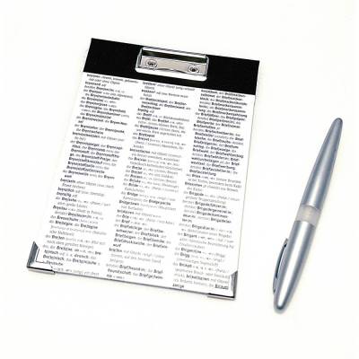 Klemmbrett DIN A6 mit einer Seite aus einem Wörterbuch - Buchstabe B – Schreibunterlage 12,0 x 17,0 cm – Handgefertigt