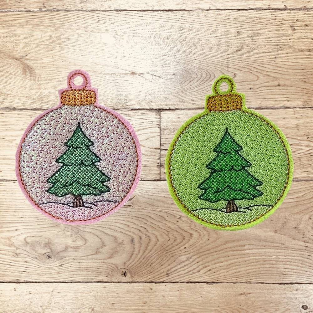 Stickdatei Weihnachten Baum-Geschenk-Anhänger Set 2599 ITH – festliche Weihnachtsanhänger Bild 2