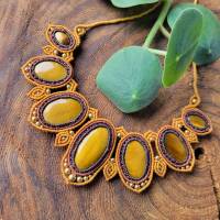 Makramee-Collier mit Tigerauge – Statement-Choker, verstellbar, Unikat