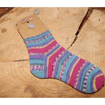 Handgestrickte Sneakersocken Größe 37/38 pink lila – Wollsocken Unikat, Spende & Handarbeit