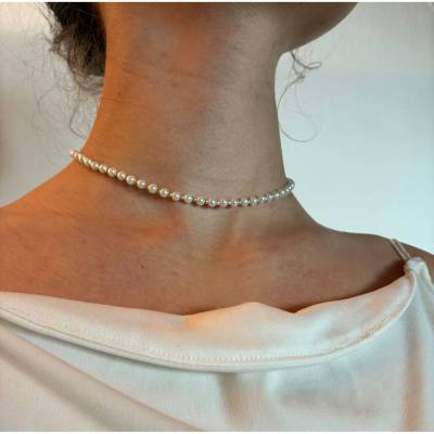 Brautschmuck-Set aus schneeweißen Glaswachsperlen – Rückenkette, Armband & Ohrringe individualisierbar