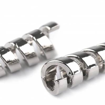 4 Kordelenden/Kordelstopper Metall silber 20 x 9 mm, Ø 4 mm – Endstücke für Kordeln