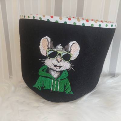 Geschenkekörbchen/Utensilo bestickt mit Herr Maus
