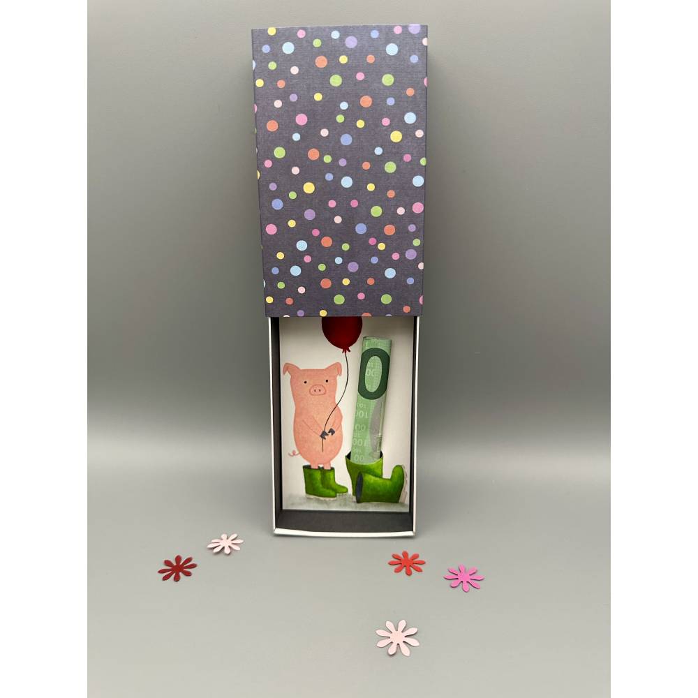 Geldgeschenk lustig verpacken – Kreative Geschenkbox mit Schweinchen Bild 4