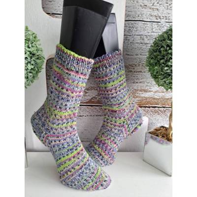 Dicke gestrickte  Kuschelsocken" Dickerchen"  Gr.38/39, Flieder/ Bunt