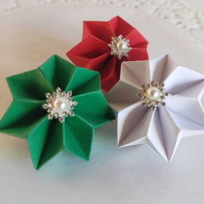 Weihnachtliche Dekosterne aus Tonkarton mit Strass-Perlen oder Blütenornament, Handgemacht & individuell wählbar