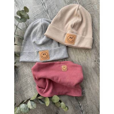 Mütze und Loop mit Smiley  in beige und hellgrau   für Babys, Jungen, Mädchen, Damen und Herren