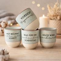 Gravierte Keramikbecher mit Sprüchen – Einzigartige Kaffeebecher & Teebecher für deinen perfekten Start