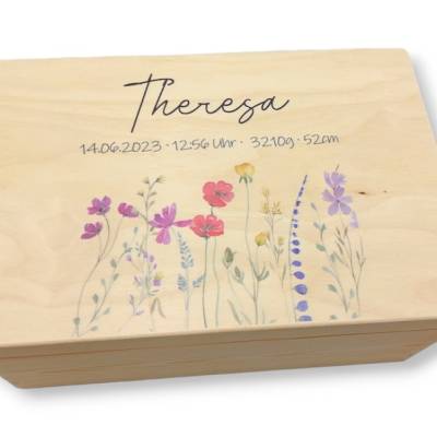 Erinnerungskiste Baby mit Namen "Blumen"  Erinnerungskiste Kinder, Erinnerungsbox bedruckt, Taufgeschenk