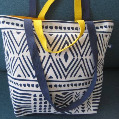 Stofftasche Muster aus Baumwolle mit vier Henkeln