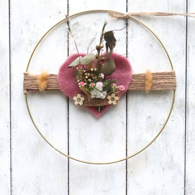 Türkranz Loop rosa Filzherz Dekoration Trockenblumen Kranz Deko