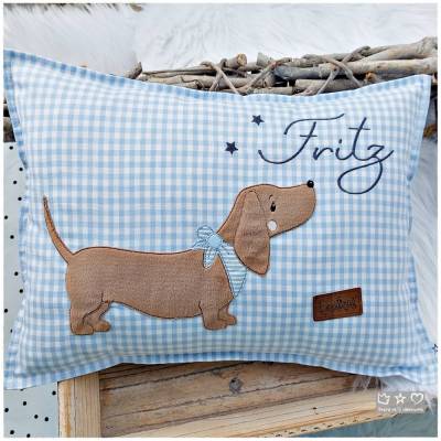 Personalisierbares Namenskissen 30cmx40cm hellblau/weiß kariert mit Dackelmotiv
