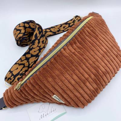 Crossbody-Bauchtasche - groß - aus Cord / Cordsamt – vielseitig tragbar,  größenverstellbar, handmade