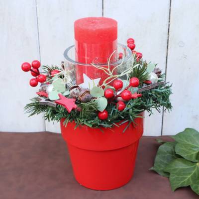 Adventsgesteck Weihnachtsdeko rot grün Kerzengesteck