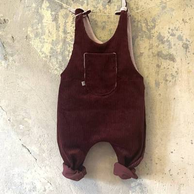 Jumper BUBBLE WEINROT Breitcord – Handmade Latzhose für Baby & Kind, Gr. 68-80