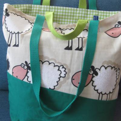 Stofftasche Schaf aus Baumwolle mit vier Henkeln