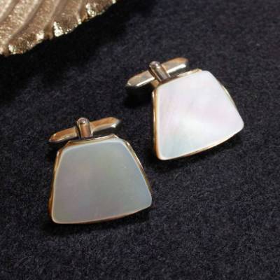 Vintage Manschettenknöpfe 70er 80er Jahre weißer Perlmutt goldfarben Männer Schmuck Retro, Trödel Dings da, 