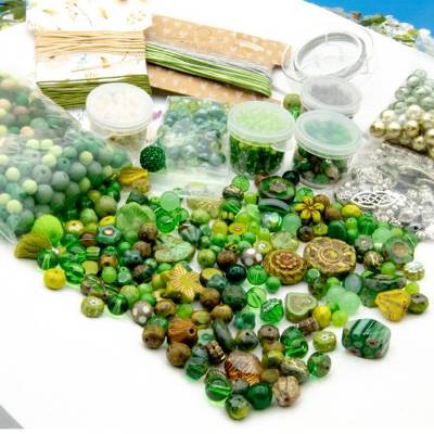 DIY Perlenbastelmischung grün, Bastel Mix, Perlensuppe, Schmuckherstellung, Geschenkidee