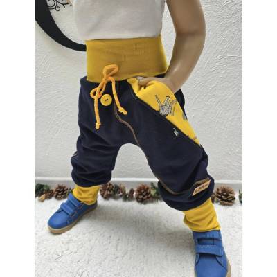 Handgemachte Bio-Kinderhose mit Affenmotiv – Dunkelblau, Unikat, Größe 98/104, flauschig innen