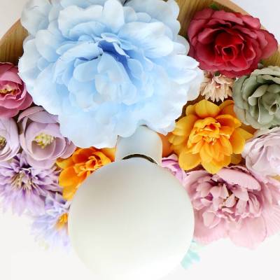 Romantische Blütenlampe, kunstvolle Deckenlampe mit künstlichen Blumen, handgefertigte Blumenlampe, Vintage inspiriert
