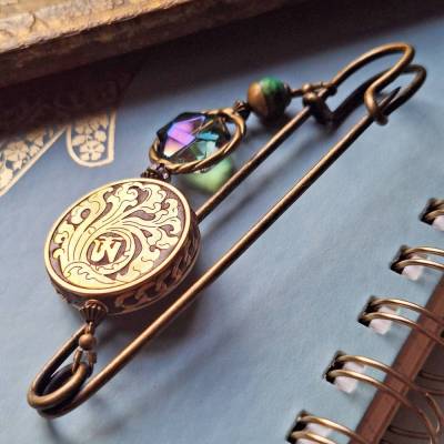 XXL Tuchnadel Om Messing Ornament , Bronze Schalnadel floral, Grün, Pink und Türkis  N10-AB-45