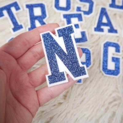 Applikation Buchstabe/Zahl 6 cm – Glitzerfolie DUNKELBLAU & Filz mit 3D-Effekt, zum Aufbügeln & Annähen