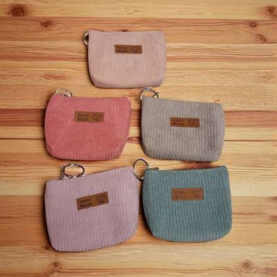 Mini-Reissverschluss-Tasche aus Cord mit Schlüsselring 10 x 8cm