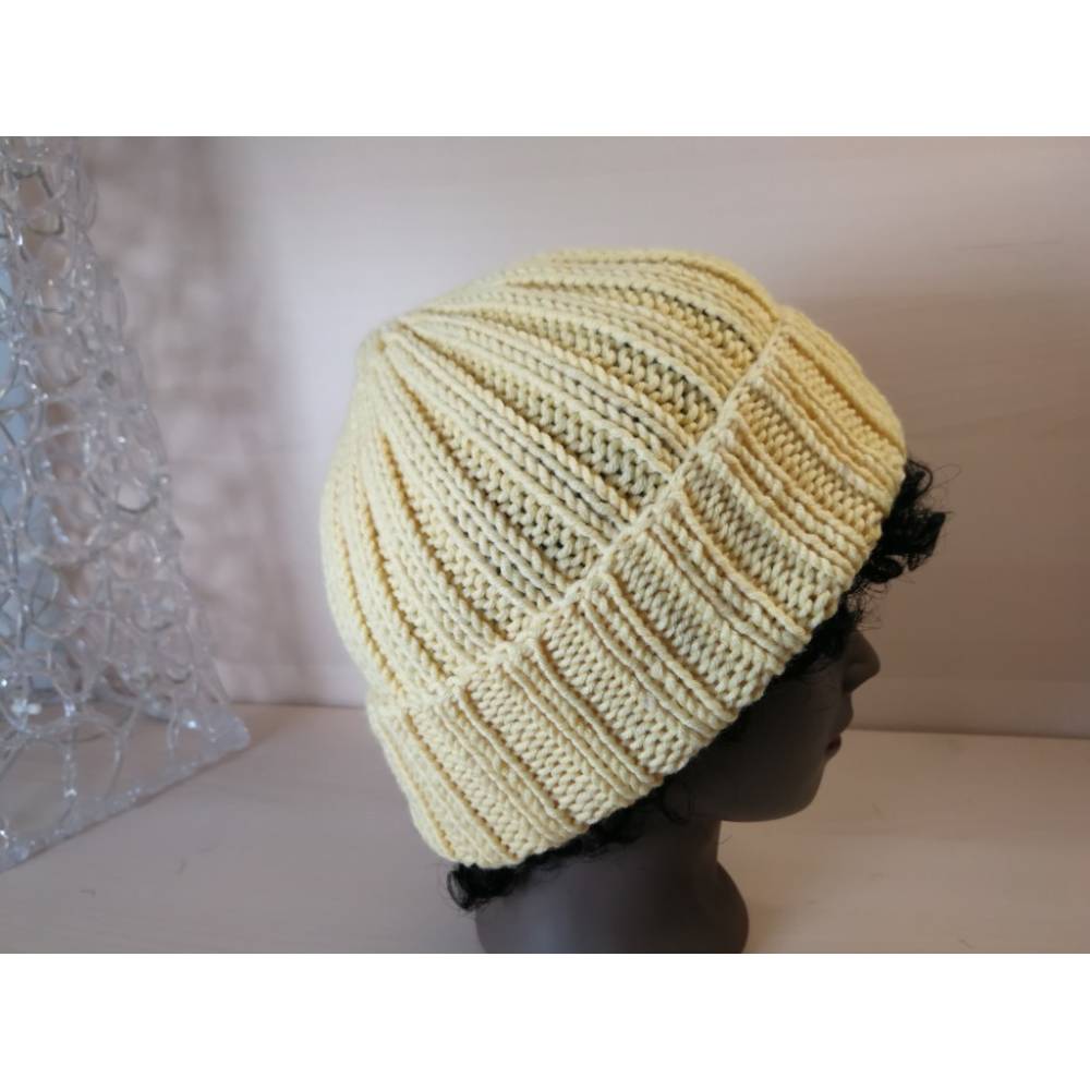 Handgestrickte Rippenmütze Vanillegelb – Unisex, dehnbar & pflegeleicht, Universalgröße Bild 1
