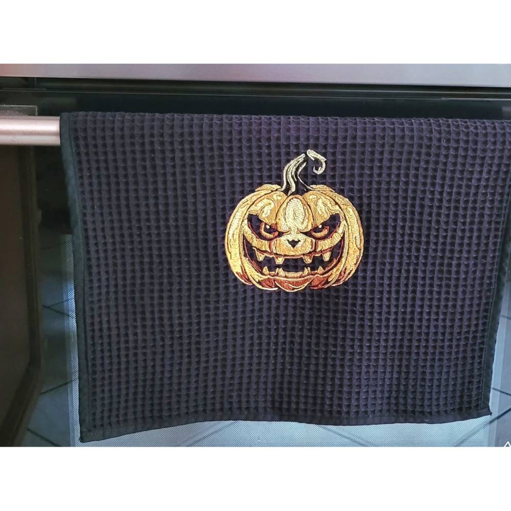 Kürbis lachend Lichteffekt Stickdatei 18x18cm bzw. 20x20cm – Perfekt für Halloween auf schwarzen Stoffen Bild 8
